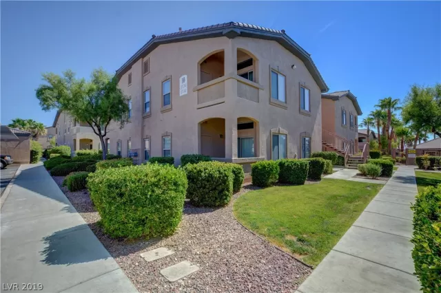 MLS: 2114109 Condo For Sale