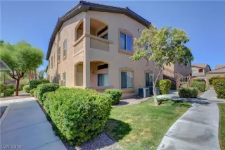 Photo #2: 2114109 Listing