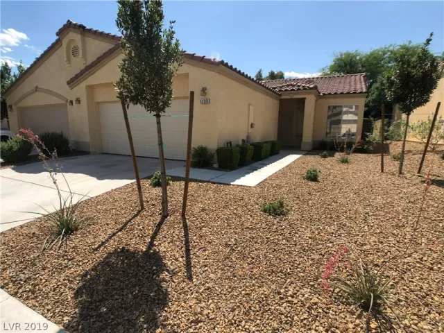 MLS: 2114128 Condo For Sale