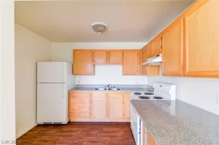Photo #1: 2114155 Listing 