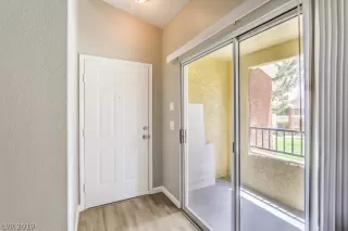 Photo #6: 2114163 Listing