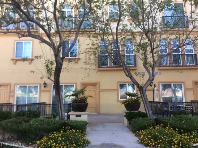 MLS: 2114178 Condo For Sale