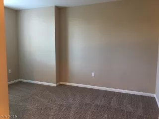 Photo #5: 2114178 Listing