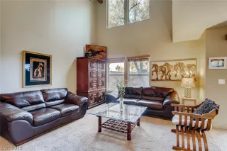 Photo #4: 2114254 Listing