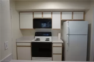 Photo #5: 2114258 Listing