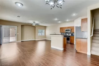 Photo #2: 2114270 Listing