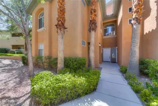 Photo #1: 2114283 Listing