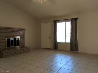 Photo #3: 2114317 Listing 