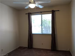 Photo #5: 2114317 Listing 