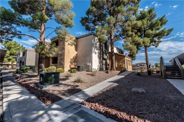 MLS: 2114376 Condo For Sale