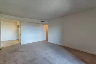 Photo #5: 2114376 Listing 