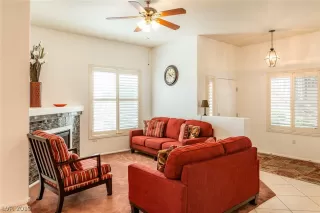 Photo #1: 2114487 Listing