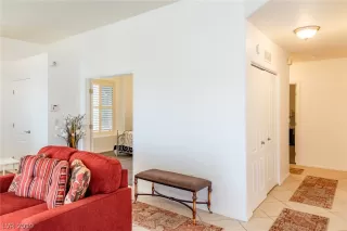 Photo #3: 2114487 Listing