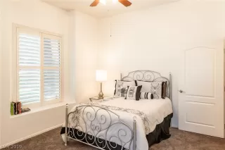 Photo #4: 2114487 Listing