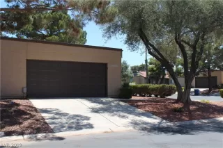 Photo #2: 2114538 Listing