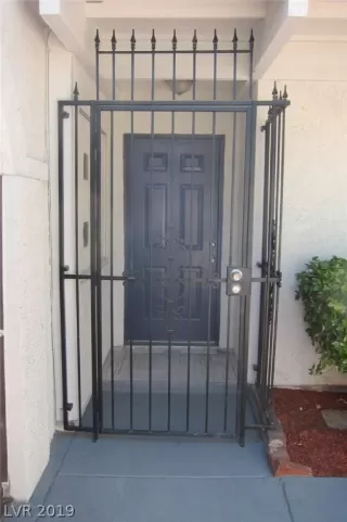 Photo #2: 2114587 Listing 