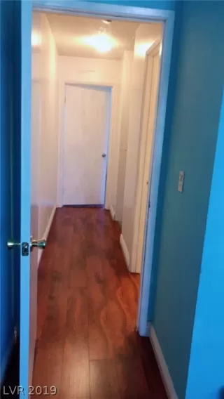 Photo #2: 2114602 Listing