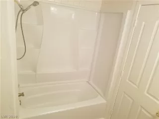 Photo #2: 2114611 Listing 