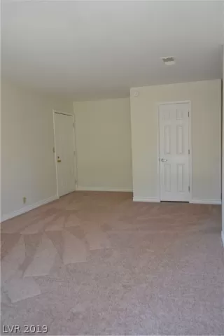 Photo #2: 2114621 Listing