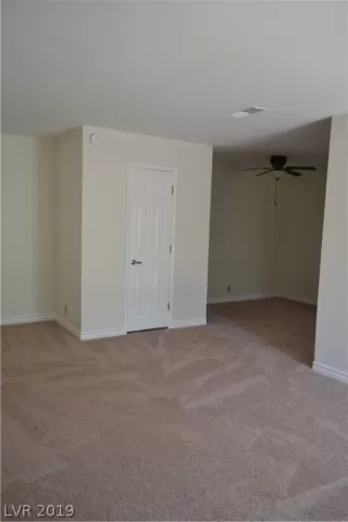 Photo #6: 2114621 Listing