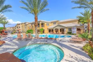 Photo #1: 2114668 Listing 