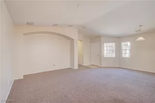 Photo #2: 2114724 Listing