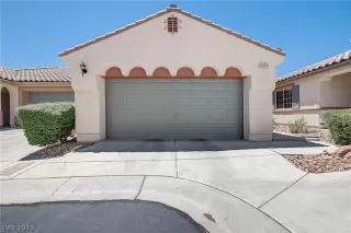 Photo #6: 2114724 Listing