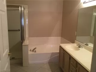 Photo #6: 2114726 Listing 