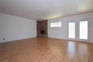 Photo #5: 2114760 Listing 