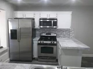 Photo #1: 2114786 Listing 