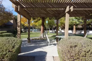 Photo #3: 2114794 Listing 