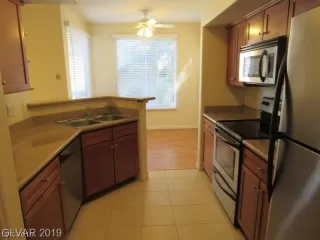 Photo #5: 2114815 Listing 