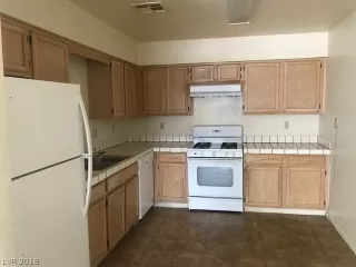 Photo #1: 2114914 Listing 