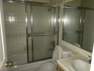 Photo #5: 2114914 Listing 