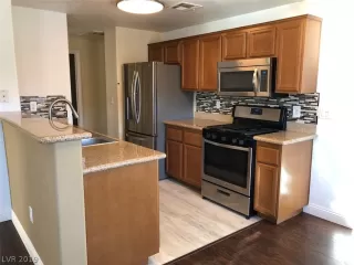 Photo #1: 2114991 Listing 