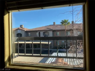 Photo #5: 2114991 Listing 