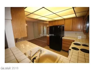 Photo #4: 2115071 Listing 