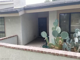 Photo #4: 2115079 Listing 