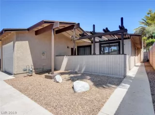 Photo #1: 2115082 Listing