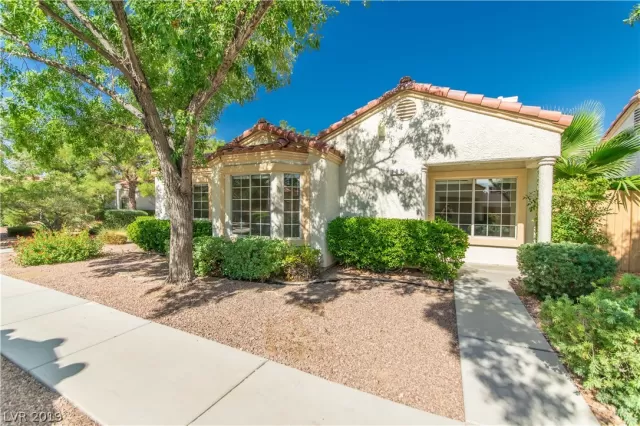 MLS: 2115105 Condo For Sale