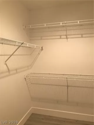 Photo #2: 2115189 Listing