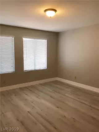 Photo #3: 2115189 Listing