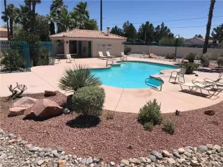 Photo #1: 2115303 Listing