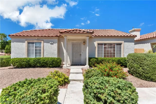 MLS: 2115320 Condo For Sale