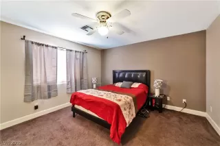 Photo #6: 2115320 Listing