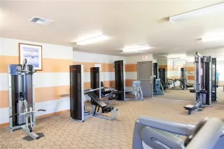 Photo #2: 2115337 Listing