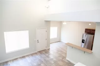 Photo #3: 2115337 Listing