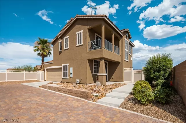 MLS: 2115343 Condo For Sale