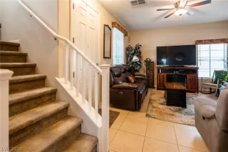 Photo #1: 2115343 Listing