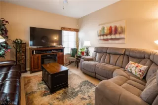 Photo #2: 2115343 Listing